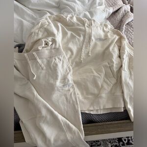 Vineyard Vine Cream Hoodie and Sweatpants Set